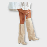 Bottes Hautes au Design Élégant