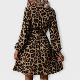 Robe léopard avec ceinture