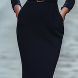 Iara - Robe Ajustée Noire Raffinée